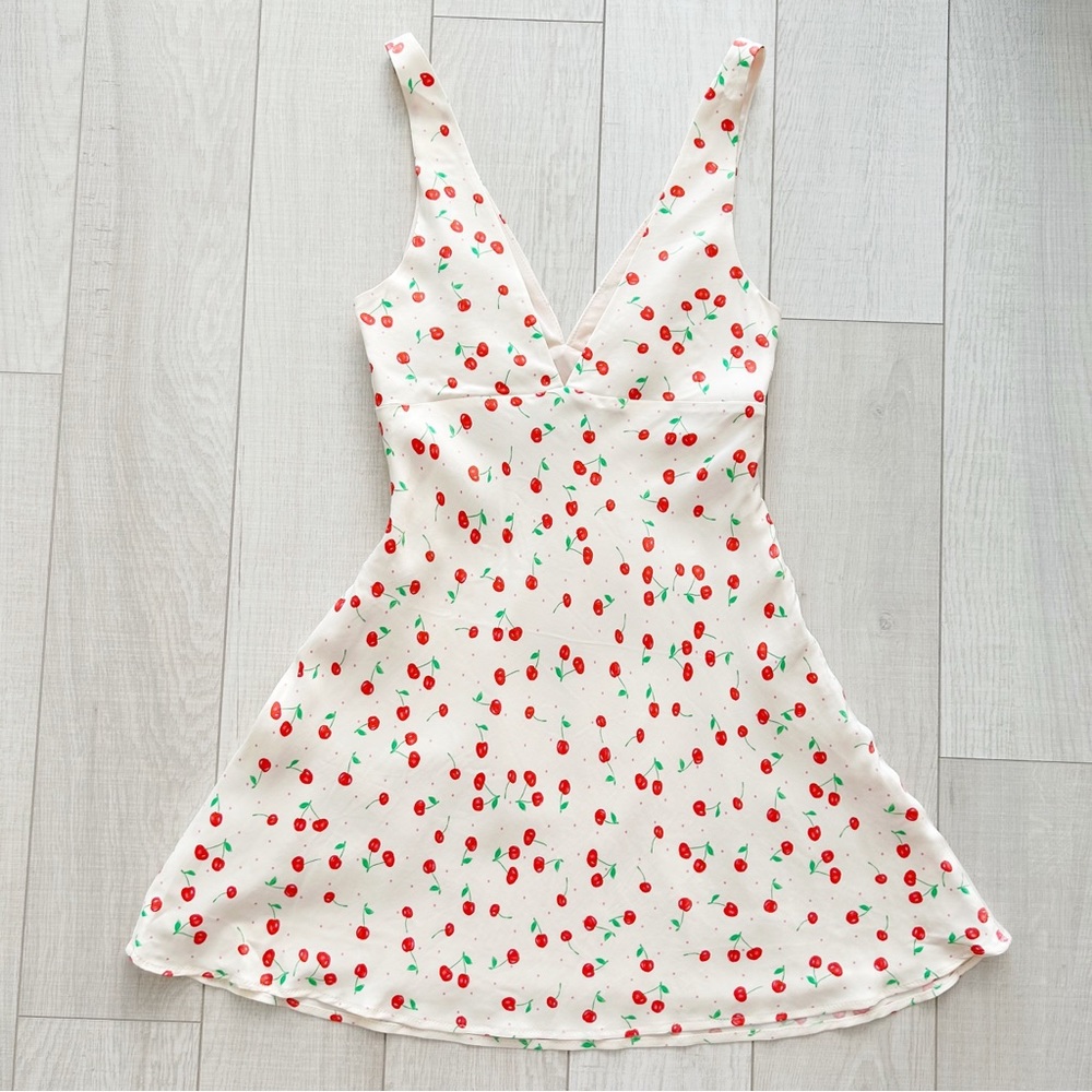 Zara cherry print satin mini dress - Picture 10 of 12